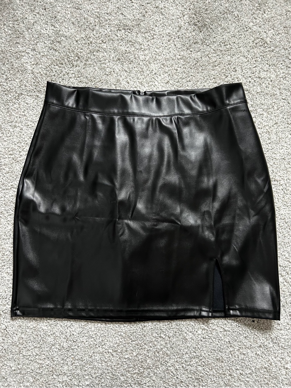 Sleek Black Faux Leather Mini Skirt with Side Slit